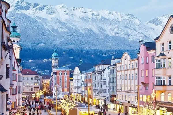 Live webcam view of Bruneck (Brunico) – historic town center, Rienza River, and Alpine scenery in South Tyrol