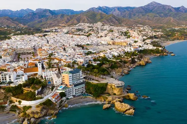 Nerja live webcam – beach and seafront promenade on the Costa del Sol with Mediterranean views