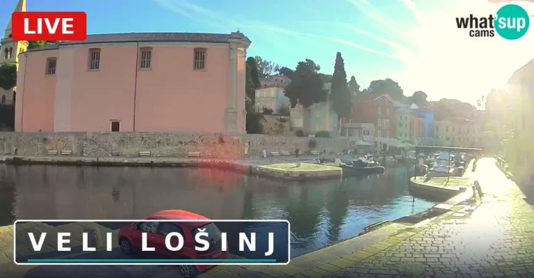 Live webcam view of the harbour and waterfront church of Veli Lošinj on the island of Lošinj, Croatia