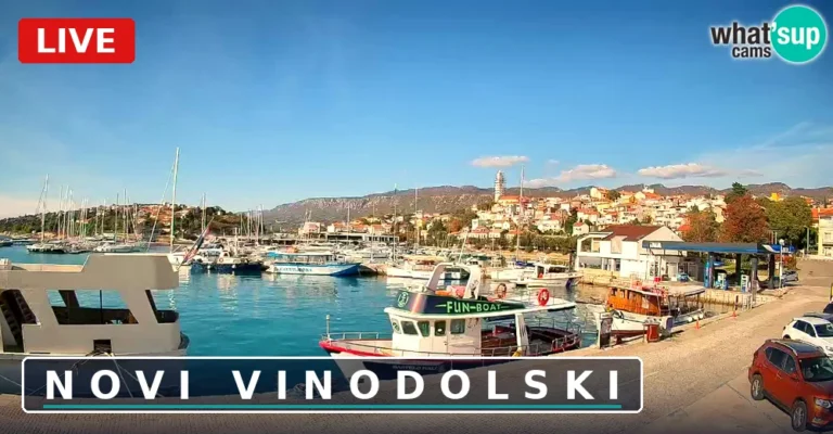 Live webcam view of the harbour and old town of Novi Vinodolski, Croatia